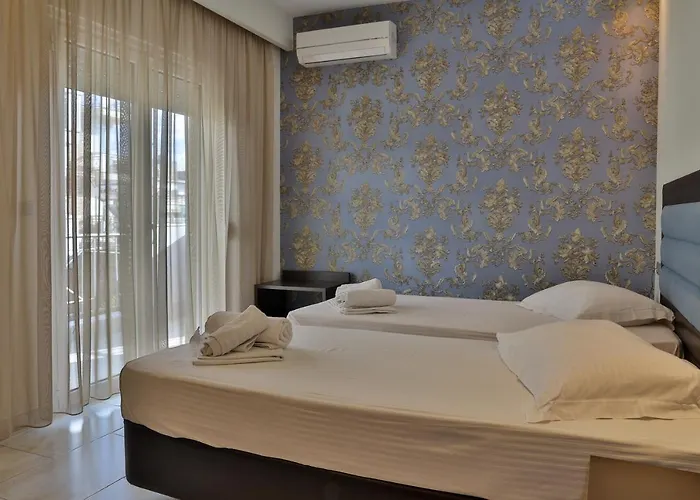Fedra Hotel 2*