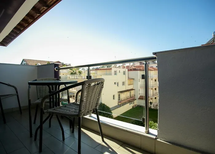 Fedra Hotel 2*